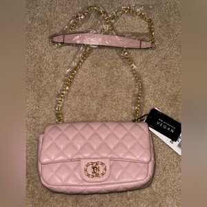 Chic Quilted Pink Crossbody Bag with Gold Chain